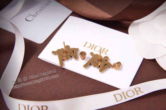 Dior飾品 迪奧新品熱銷款字母耳釘  zgd1081